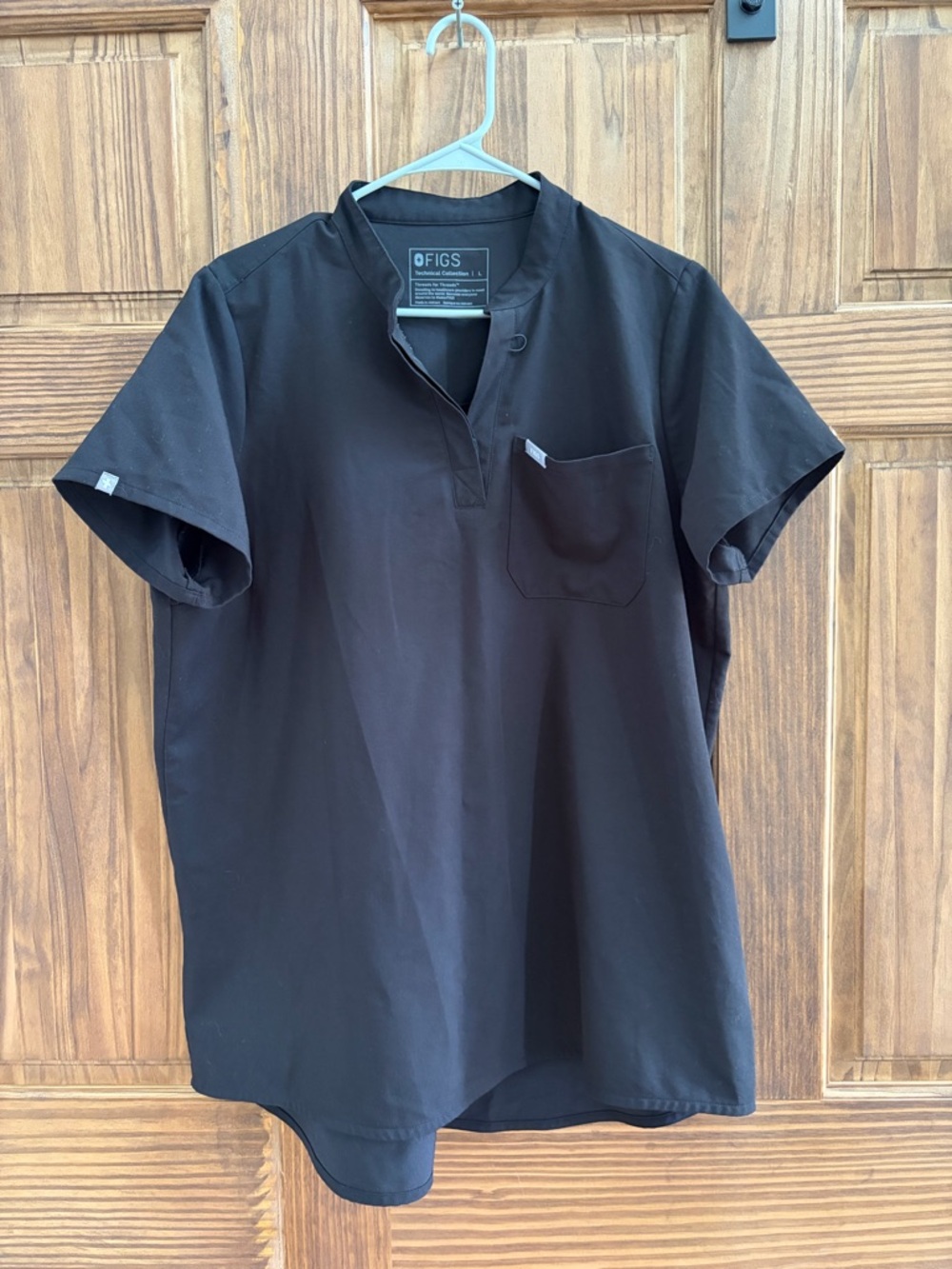 FIGS Black Short-Sleeve Button Shirt with Mandarin Collar
